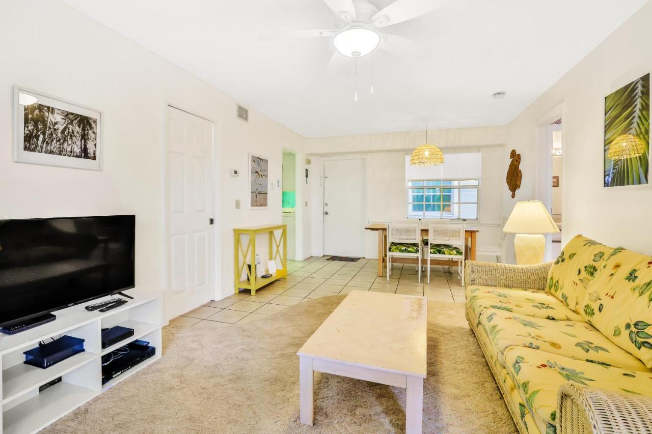 Sea Wood Coastal Hide Away Apartment Edgewater  Exterior photo